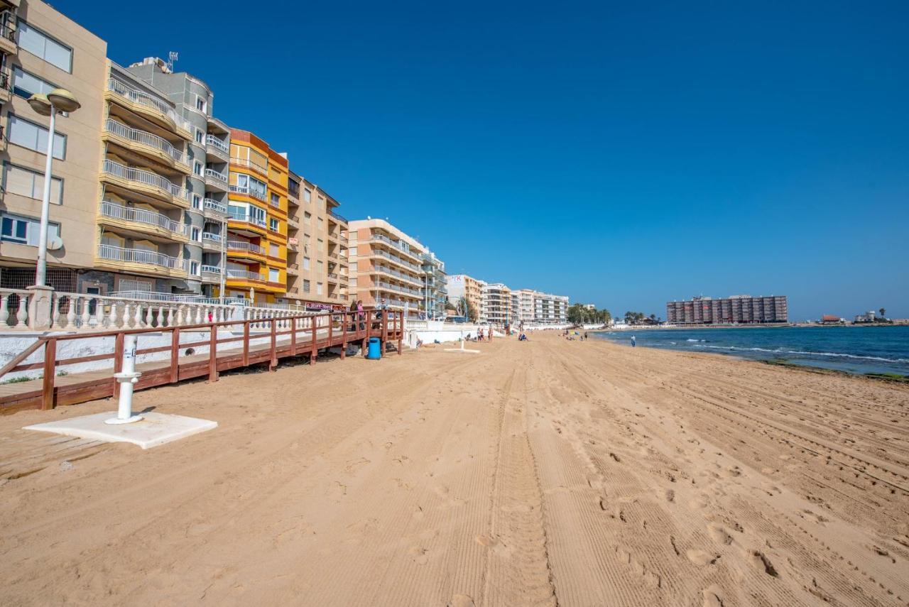 Appartamento Amarillo Soleado Torrevieja Esterno foto